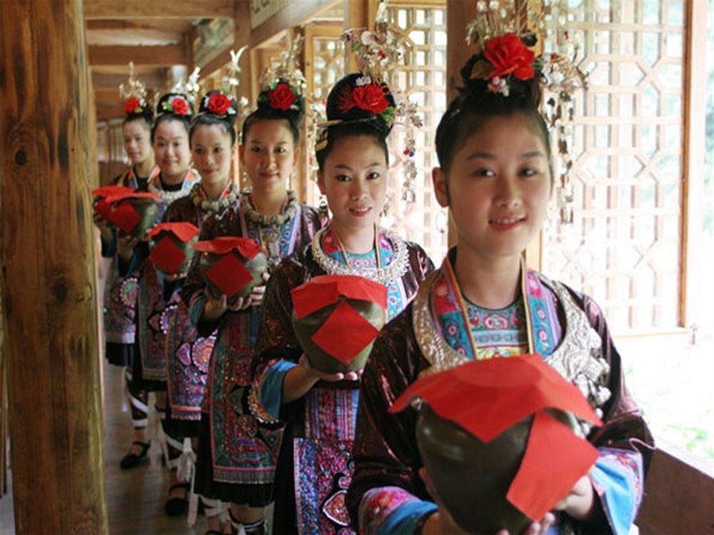 Longsheng Dtw Hotspring Resorts Guilin Exteriör bild